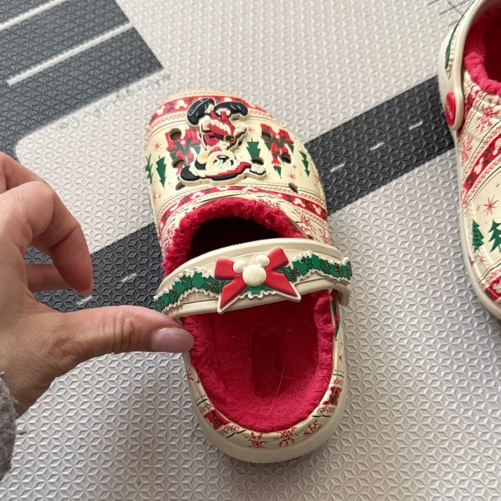 CROCS Kids Moccasins - Red and Cream